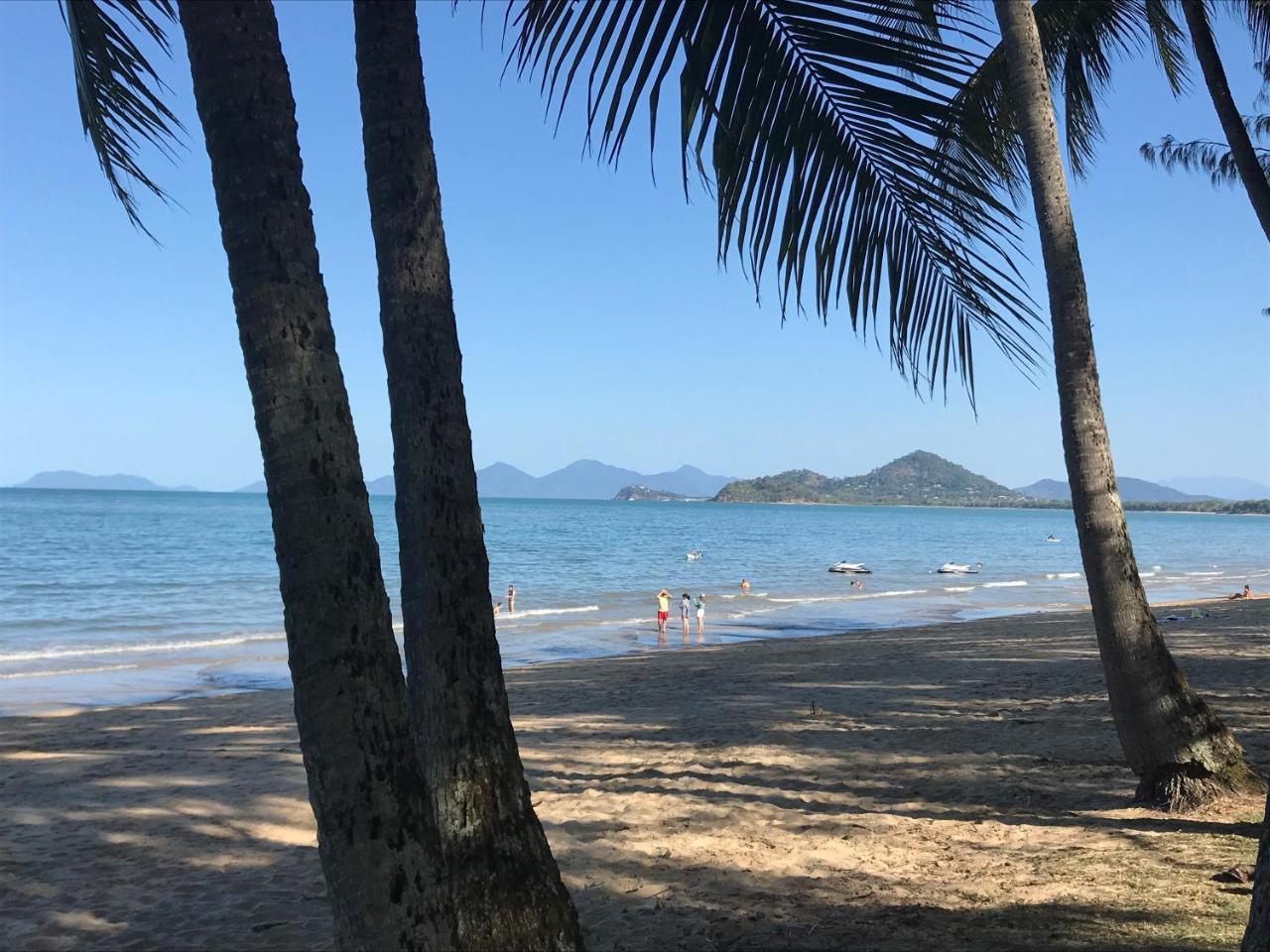 Sarayi Boutique Hotel Palm Cove Exterior foto